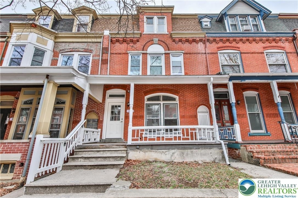 39 N 11th Street - Photo 0