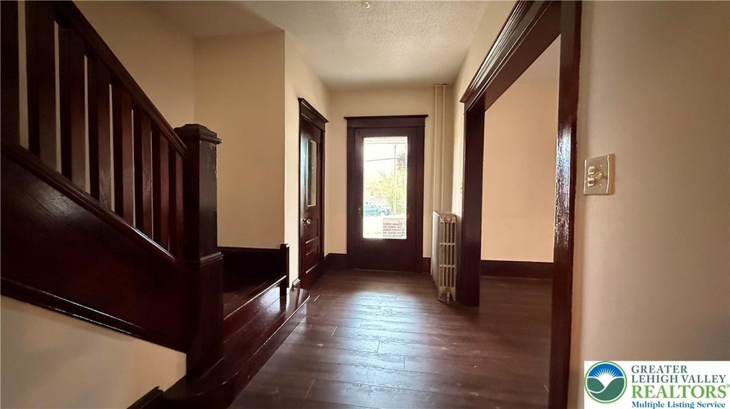 3241 Freemansburg Avenue - Photo 6