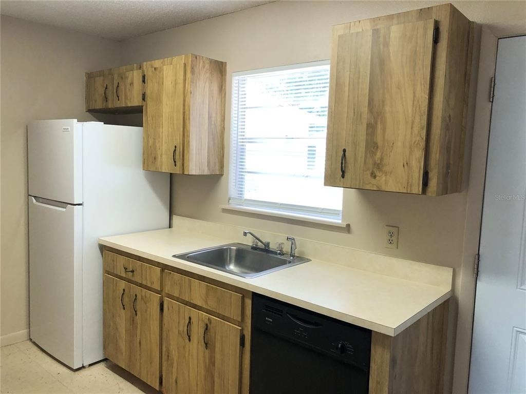 308 W Crescent Drive - Photo 4