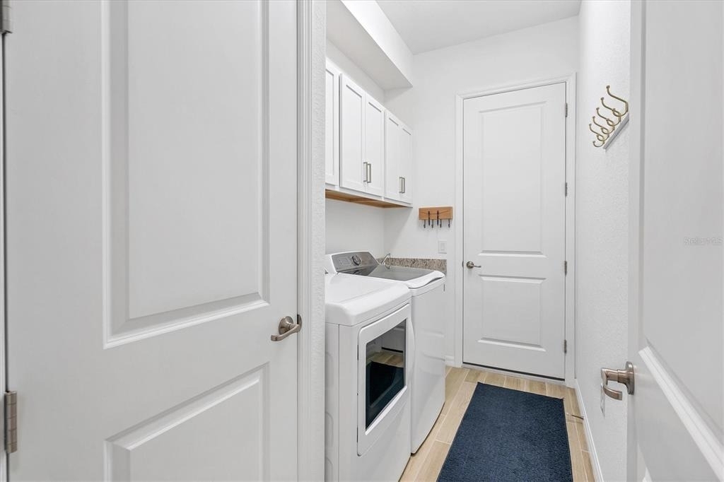 25228 Longmeadow Drive - Photo 21