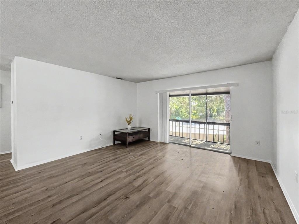 2752 Hidden Lake Boulevard - Photo 2