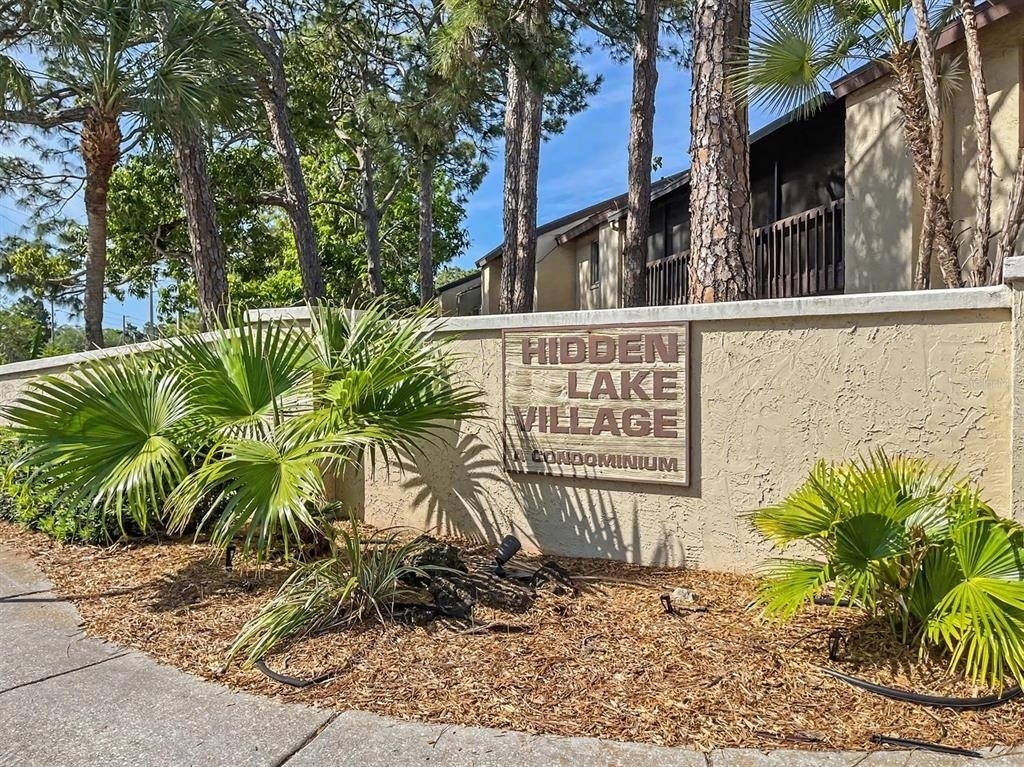 2752 Hidden Lake Boulevard - Photo 0