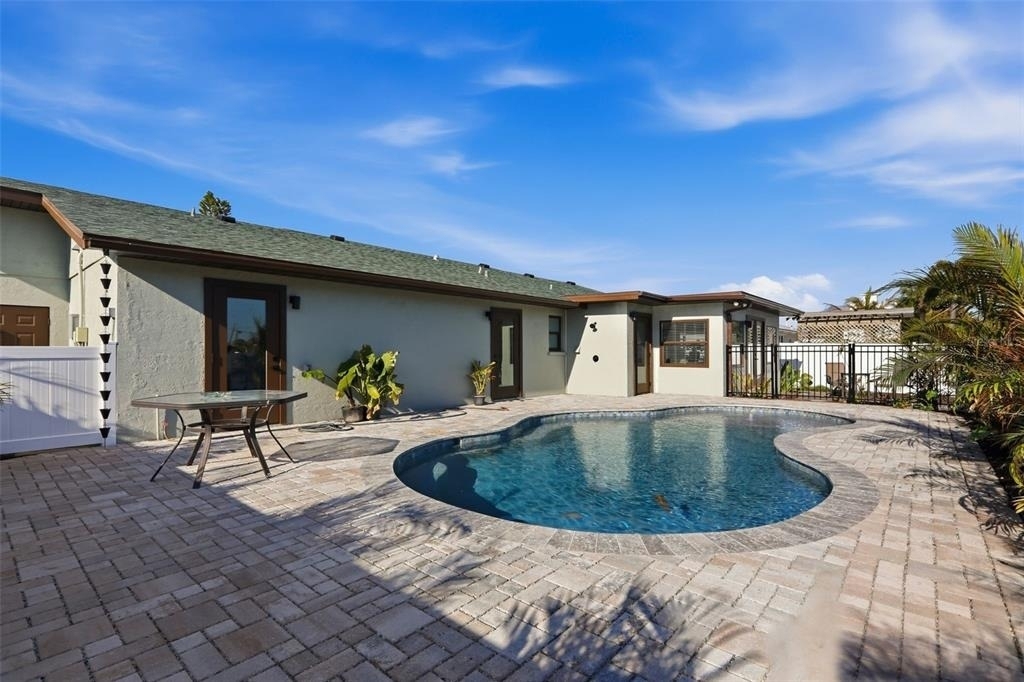 501 65th Street - Photo 48