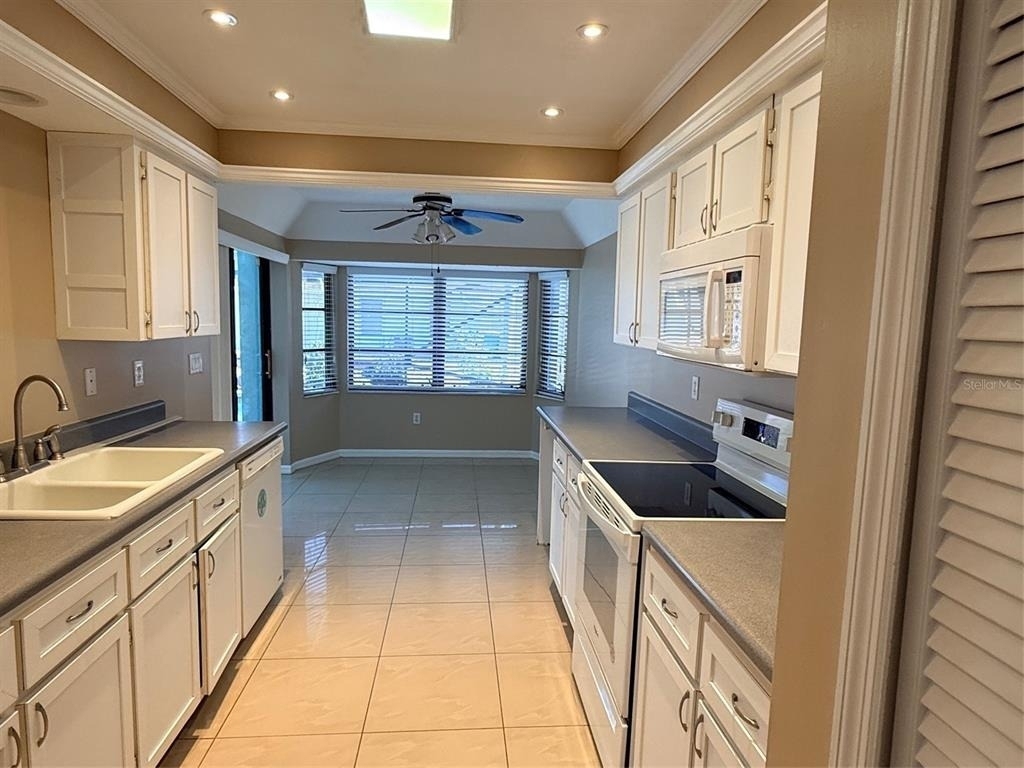 17154 Galleon Terrace - Photo 4