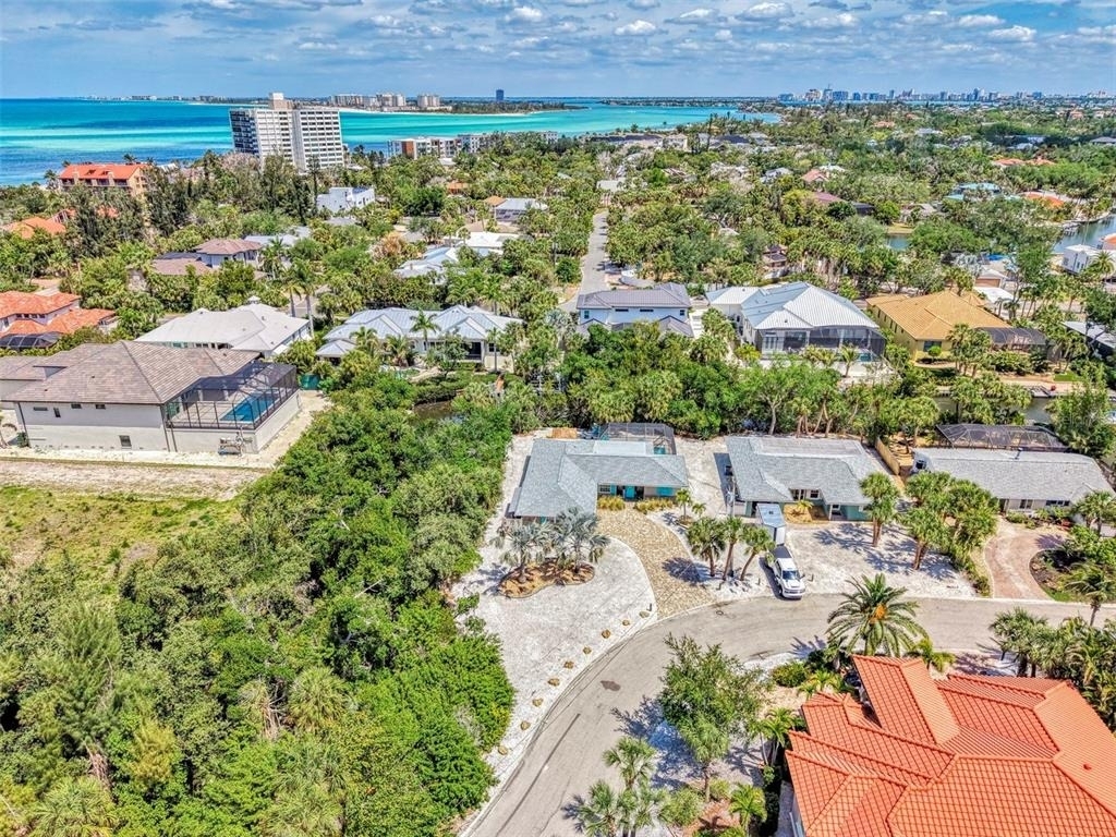 307 Avenida De Paradisio - Photo 2
