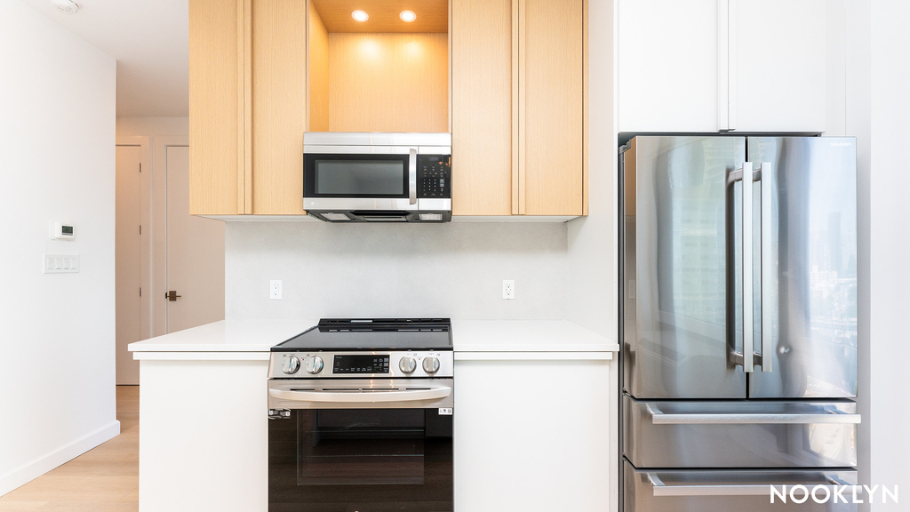 26-04 jackson ave - Photo 11