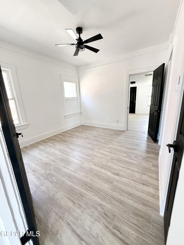 3203 Frankfort Avenue - Photo 6