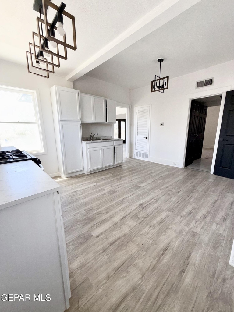 3203 Frankfort Avenue - Photo 13