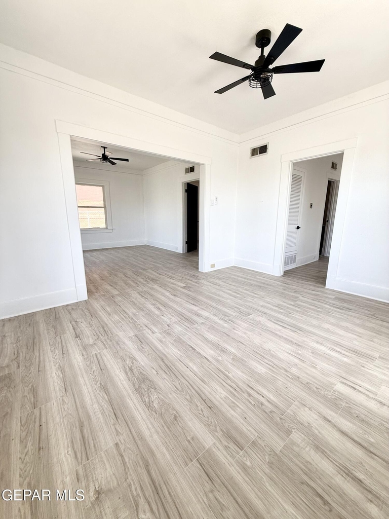 3203 Frankfort Avenue - Photo 5