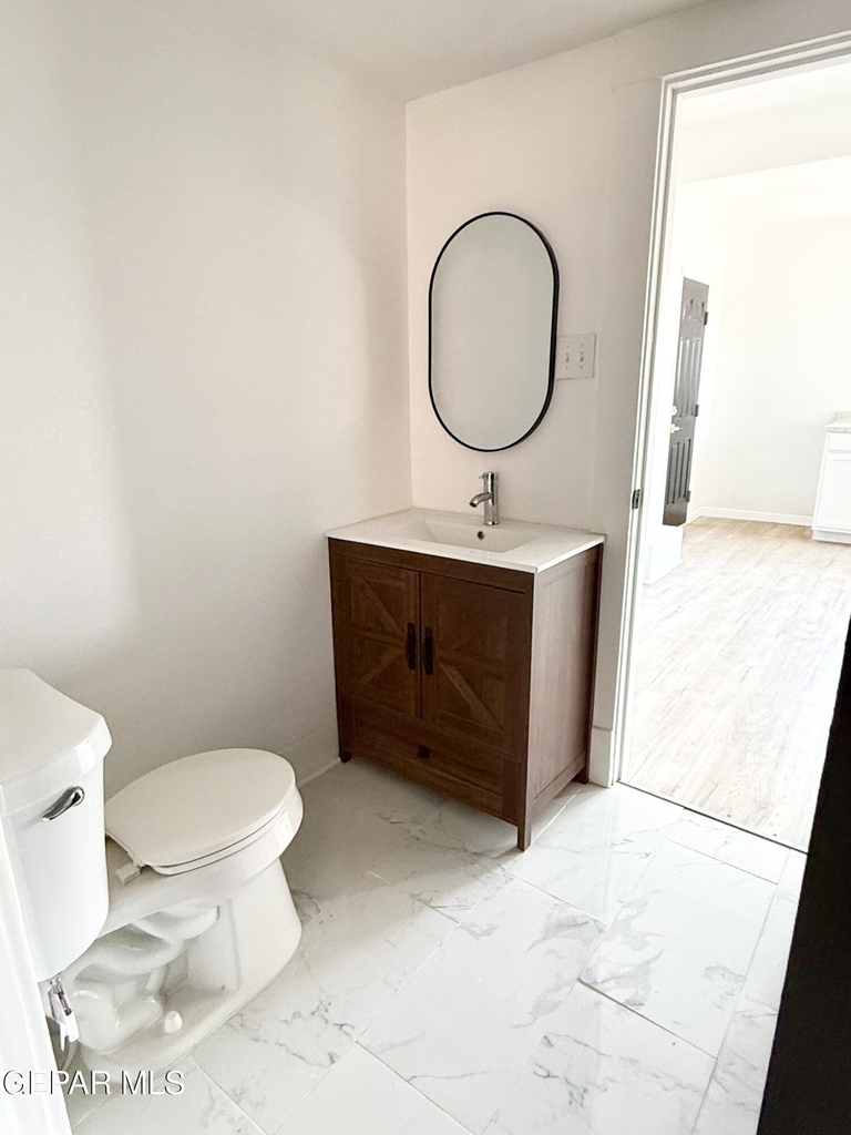 3203 Frankfort Avenue - Photo 9