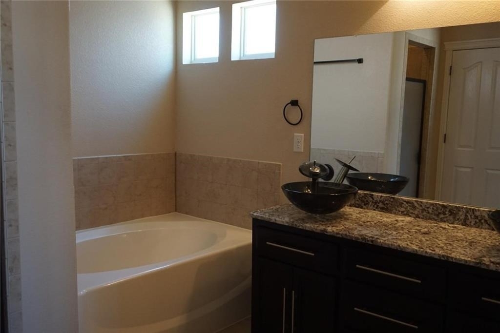 5828 Megan Street - Photo 11