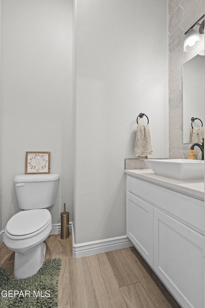 13401 Carterton Avenue - Photo 11