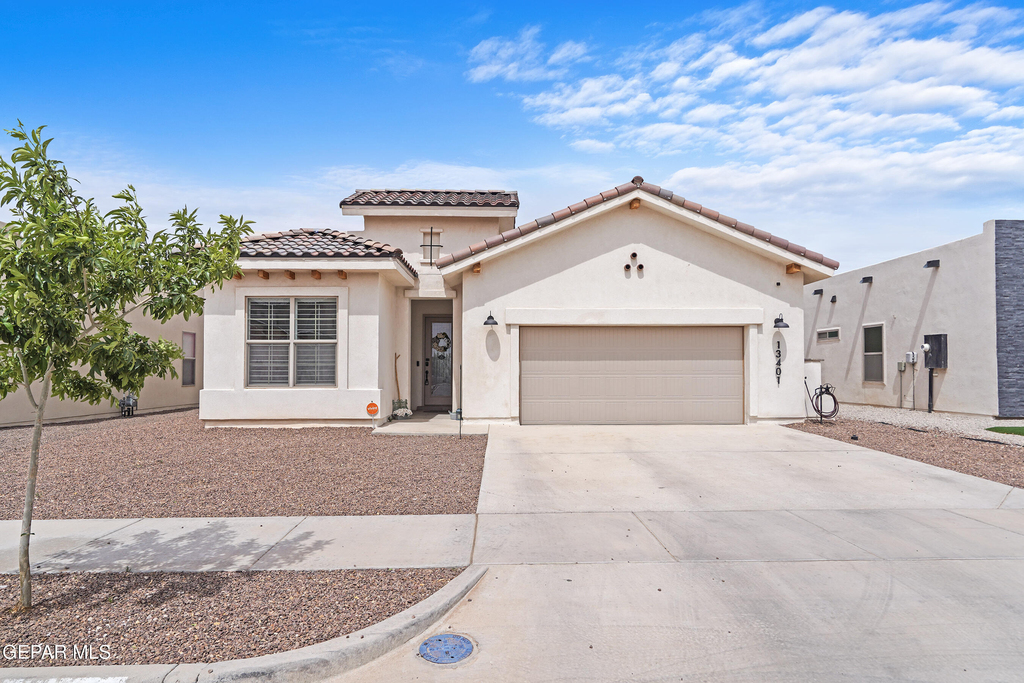 13401 Carterton Avenue - Photo 0