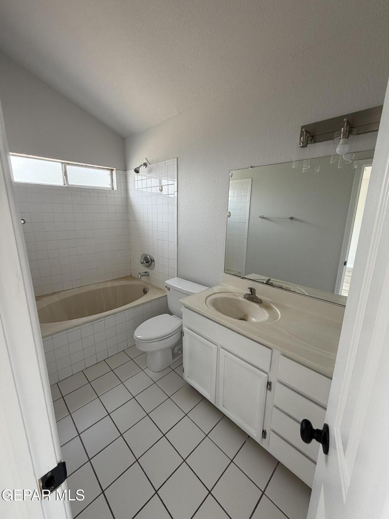 11501 Garibay Court - Photo 9