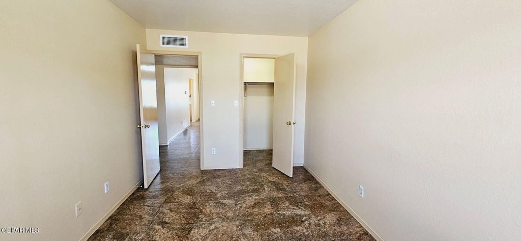 3903 Van Buren Avenue - Photo 8
