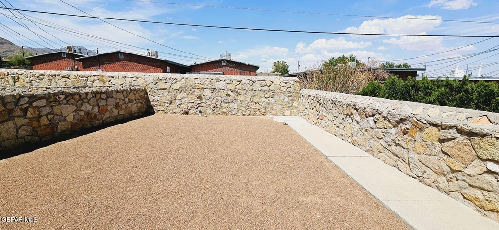 3903 Van Buren Avenue - Photo 15