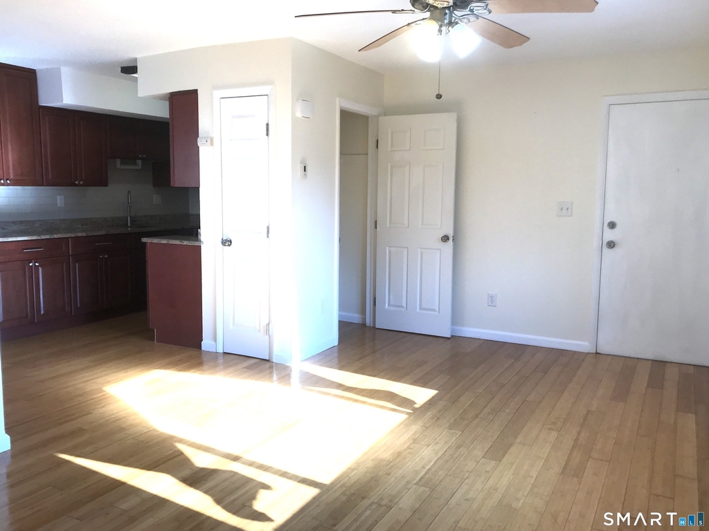 60 Plainfield Avenue - Photo 6