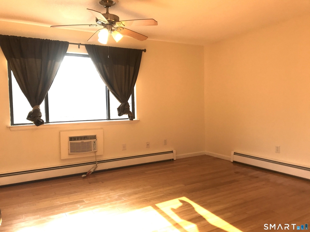60 Plainfield Avenue - Photo 5