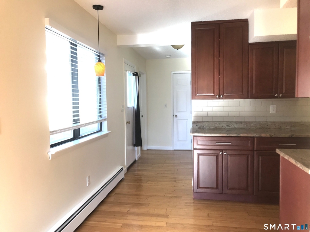 60 Plainfield Avenue - Photo 8