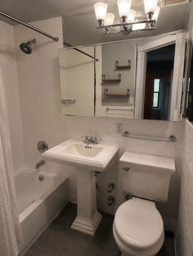 234 W 14th Street - Photo 9