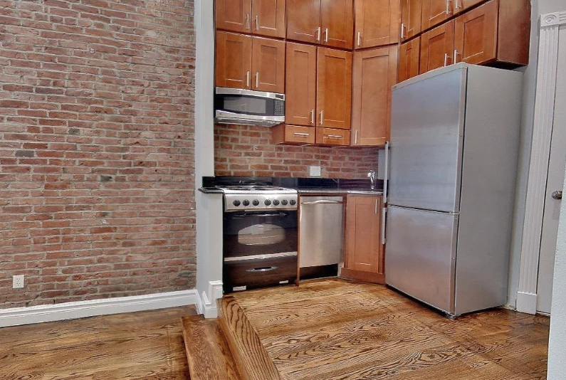 234 W 14th Street - Photo 3