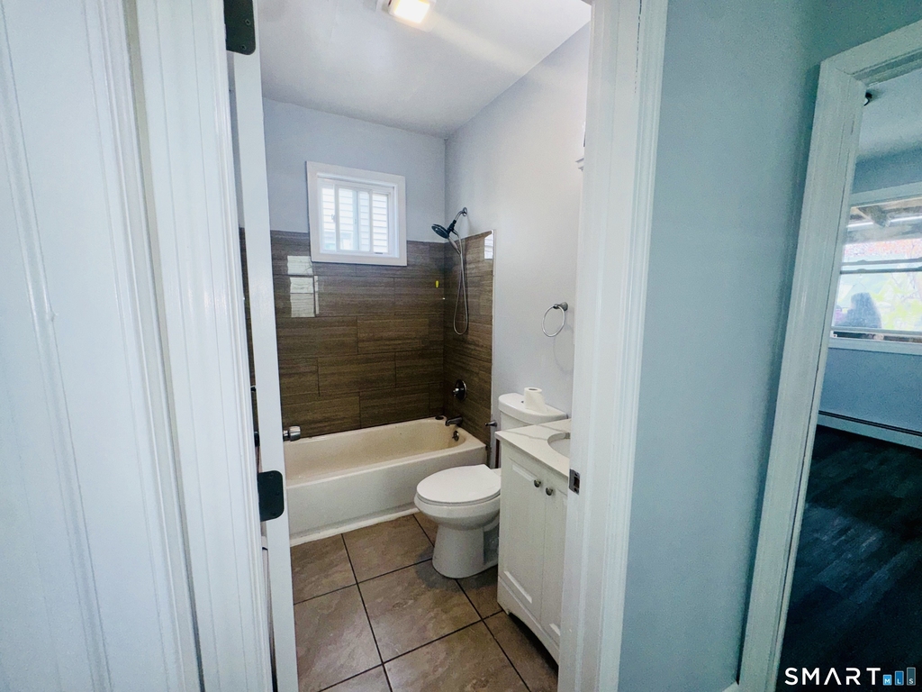 898 Hancock Avenue - Photo 7