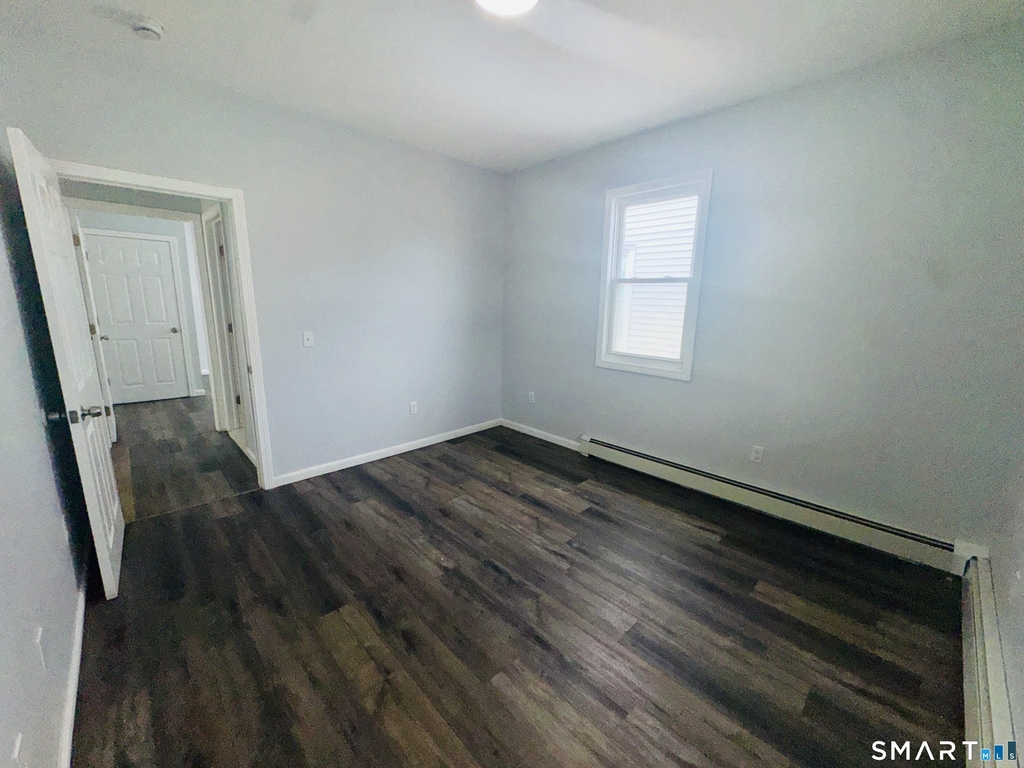 898 Hancock Avenue - Photo 9
