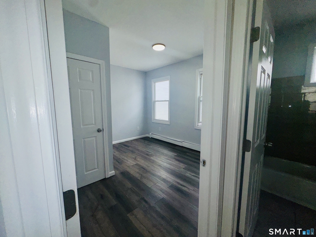 898 Hancock Avenue - Photo 8