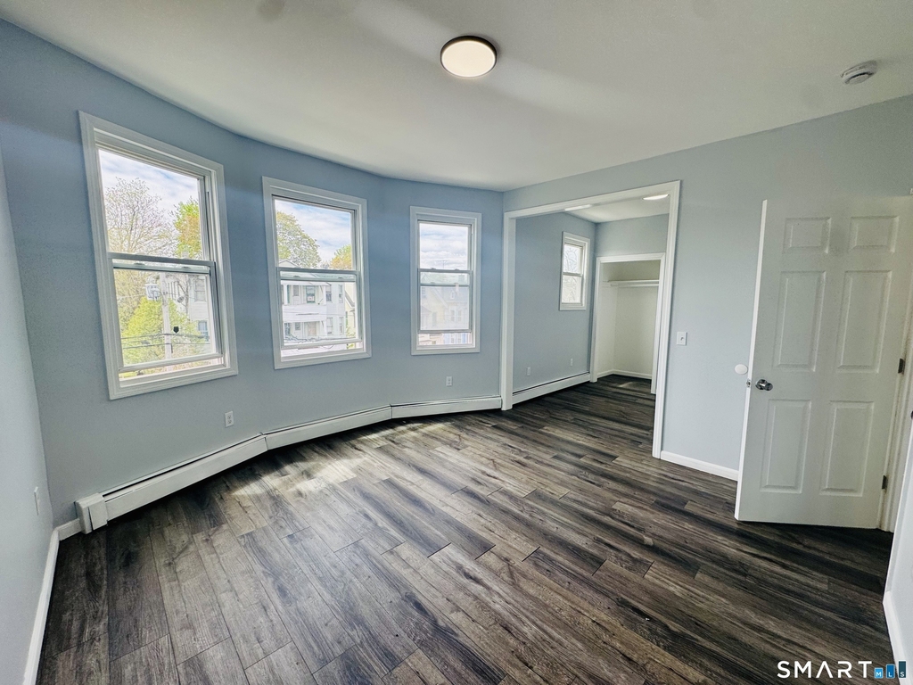 898 Hancock Avenue - Photo 1
