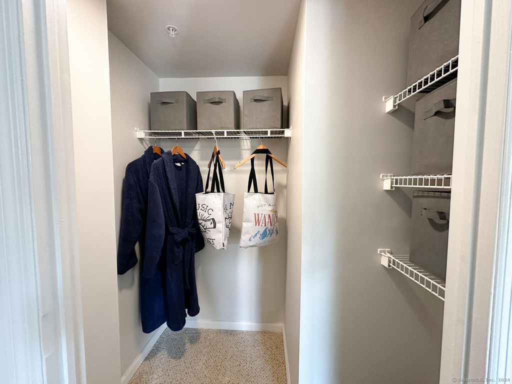 52 Forest Street - Photo 4