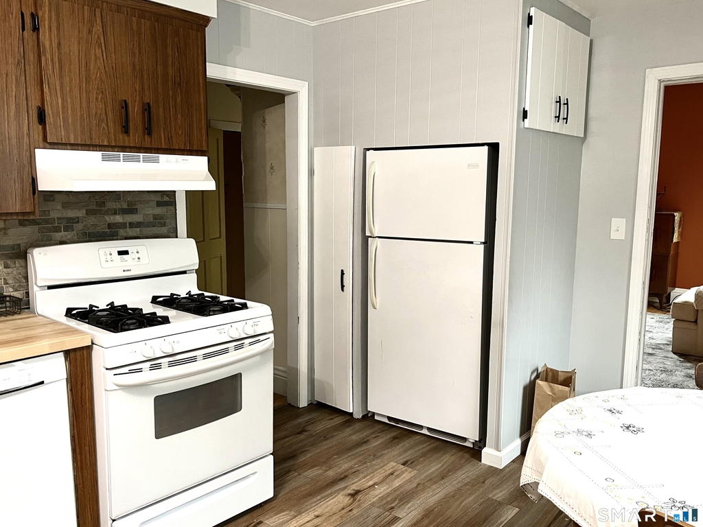 130 Platt Avenue - Photo 4