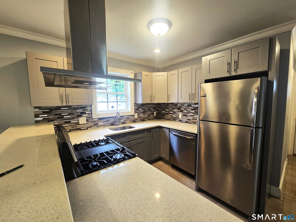 206 Scofield Avenue - Photo 3