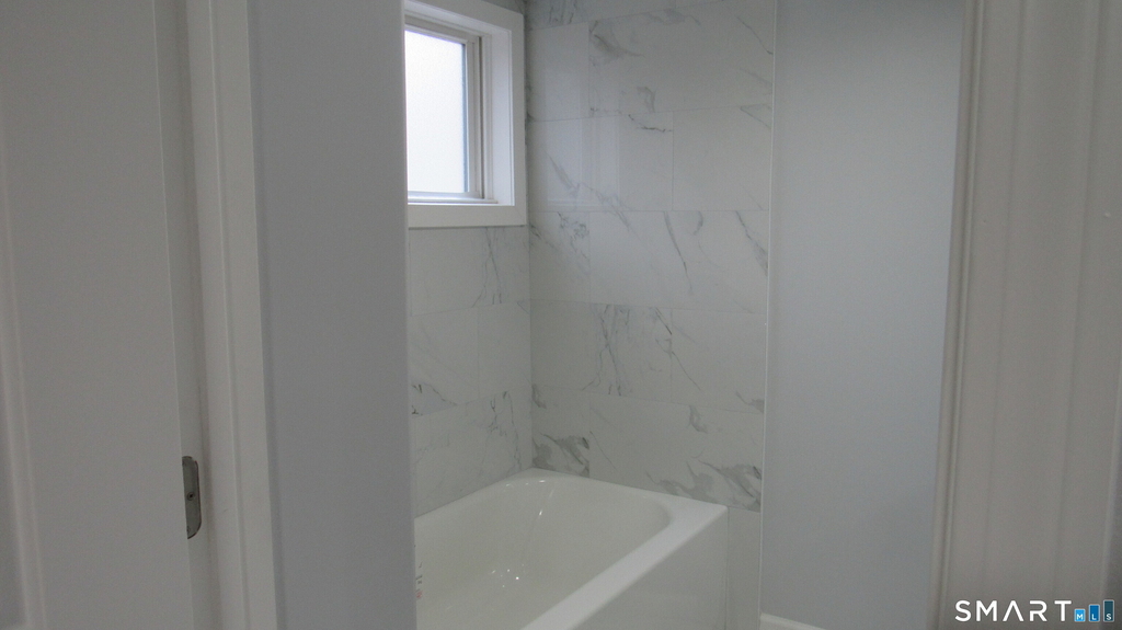 17 Woodbine Street - Photo 8