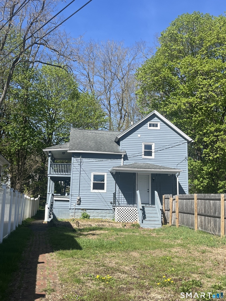 17 Woodbine Street - Photo 0
