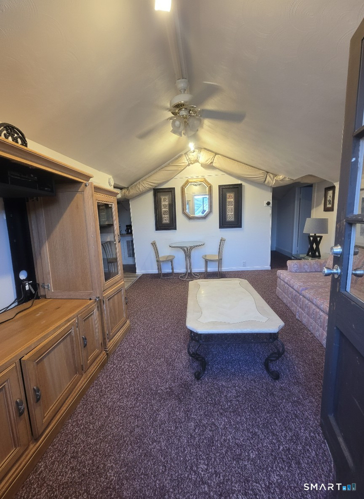 466 Derby Avenue - Photo 5