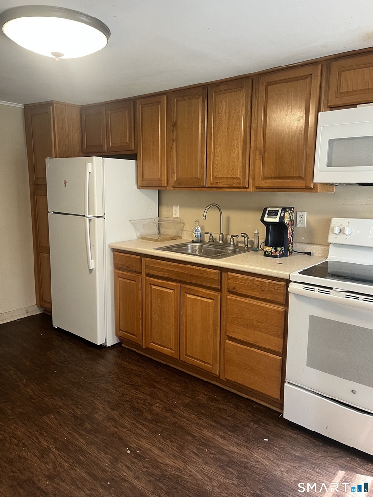267 Rockwell Street - Photo 3