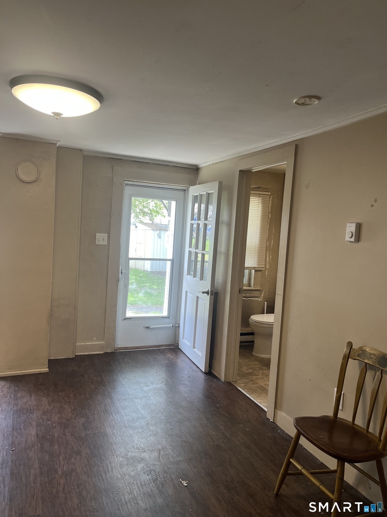 267 Rockwell Street - Photo 2
