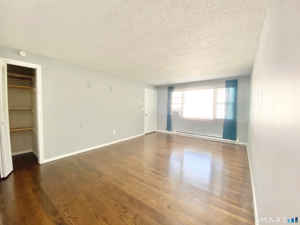 24 College Street - Photo 5