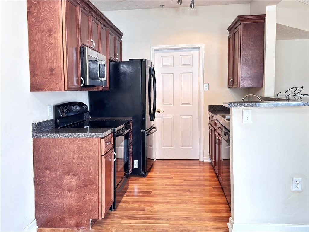 203 Sonie Dr - Photo 4