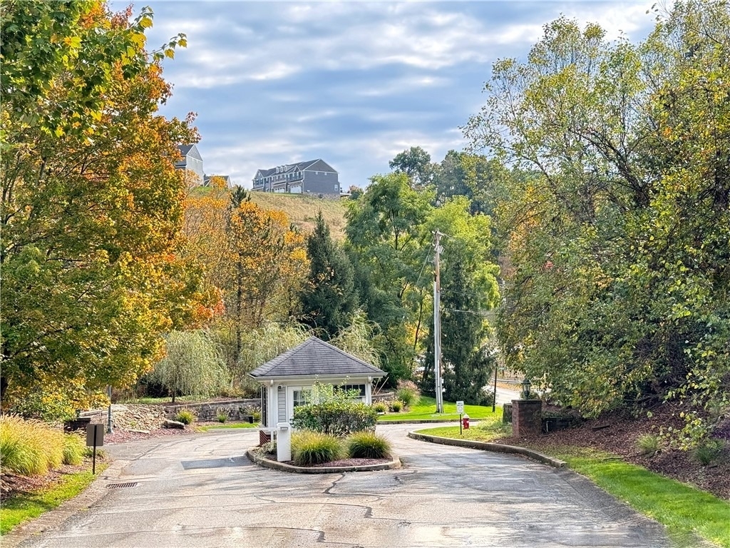 203 Sonie Dr - Photo 2