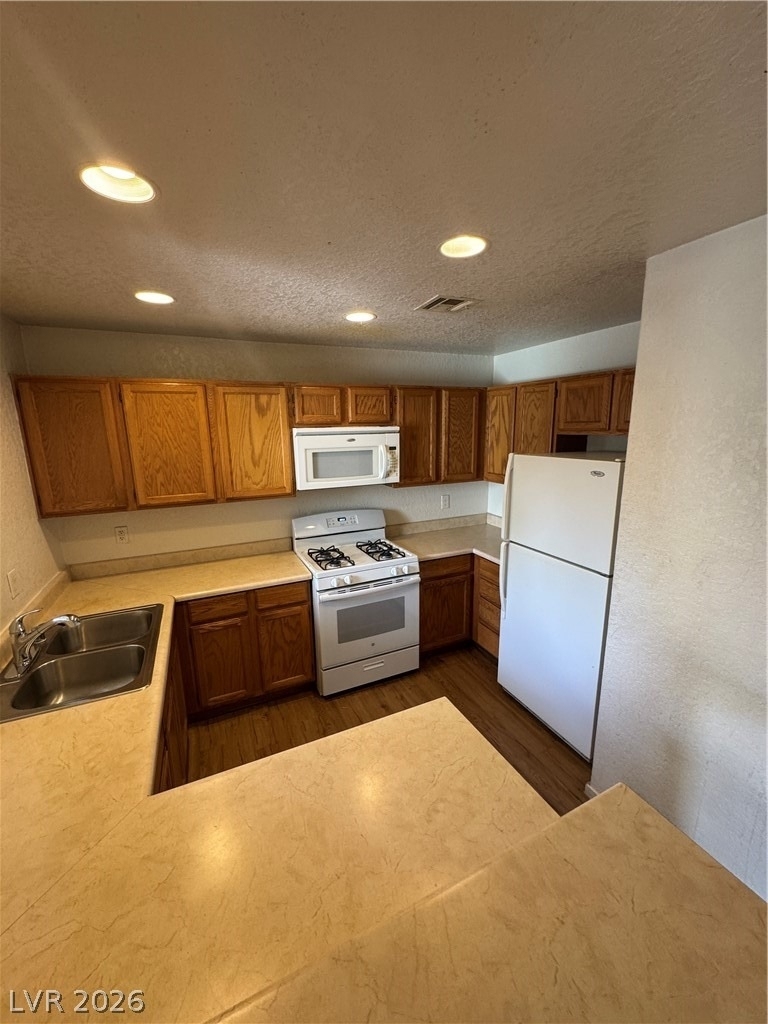 5050 S Rainbow Boulevard - Photo 1