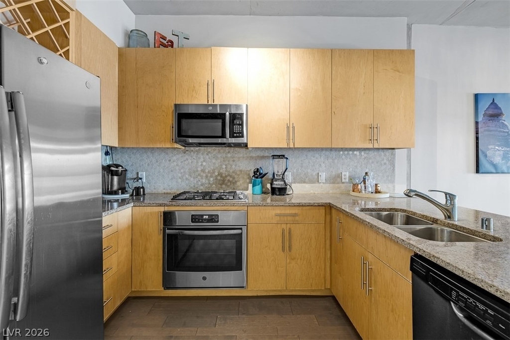 353 E Bonneville Avenue - Photo 6