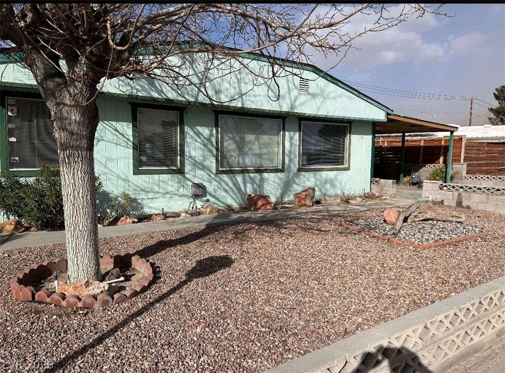 5374 N Sir Richard Drive - Photo 0