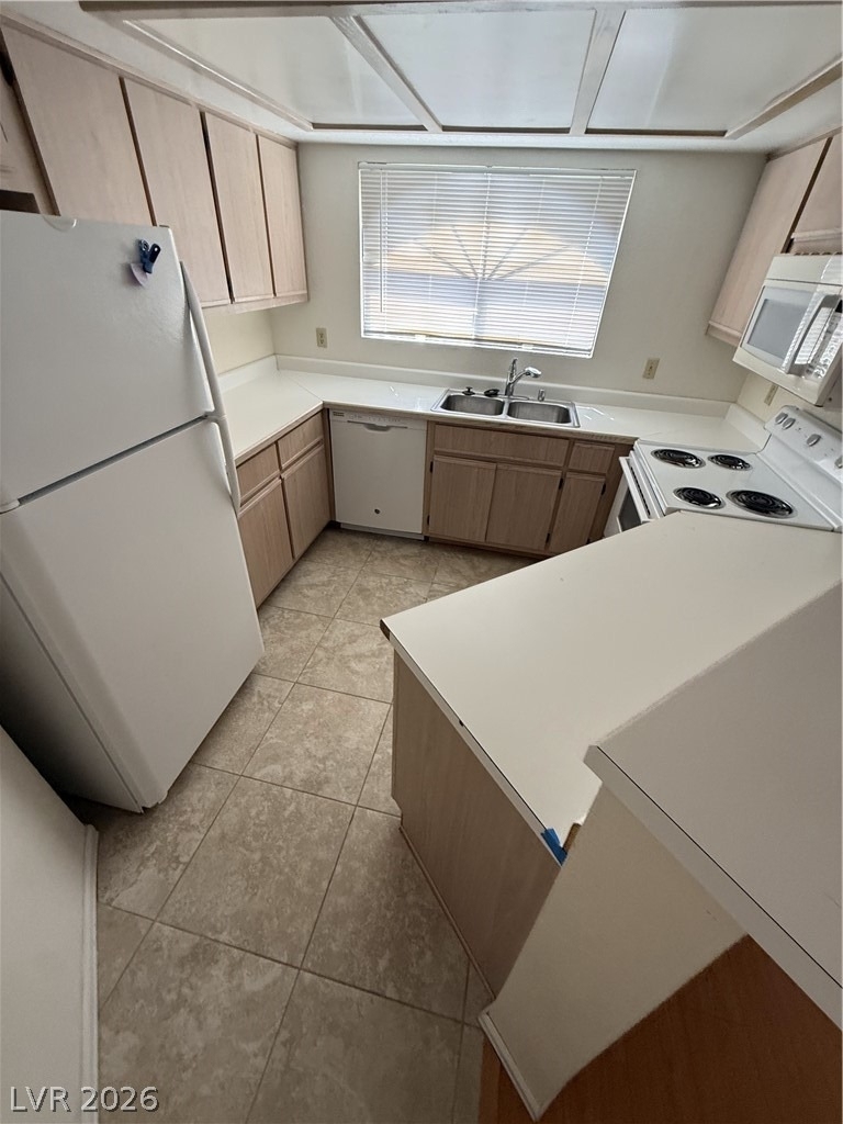 8455 W Sahara Avenue - Photo 5