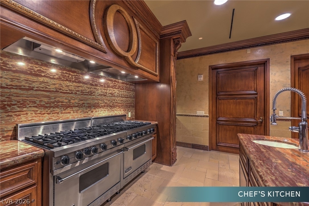 9101 Alta Drive - Photo 47