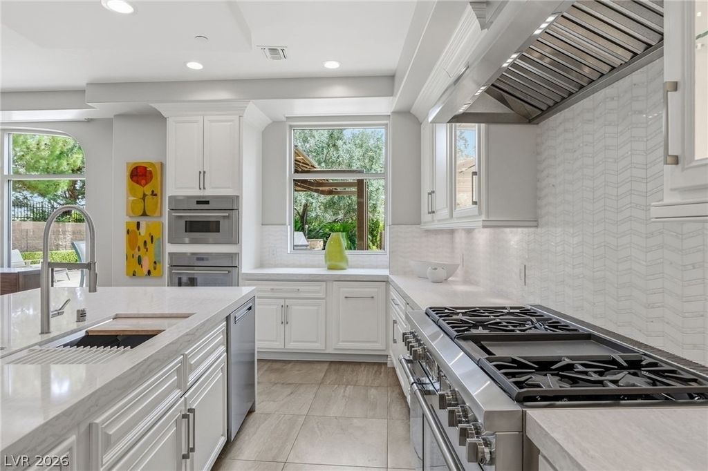 9101 Alta Drive - Photo 28
