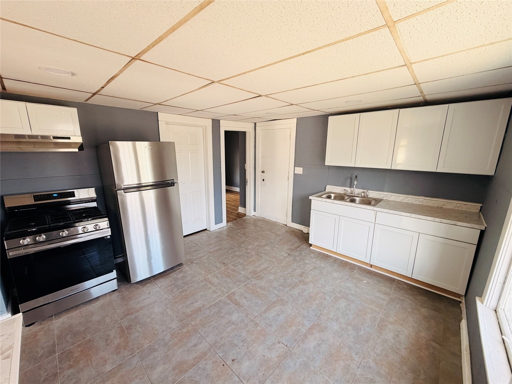 528 Chenango Street - Photo 1