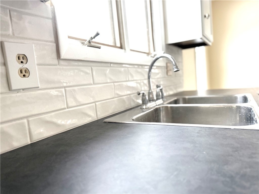 127 W Main Street - Photo 1