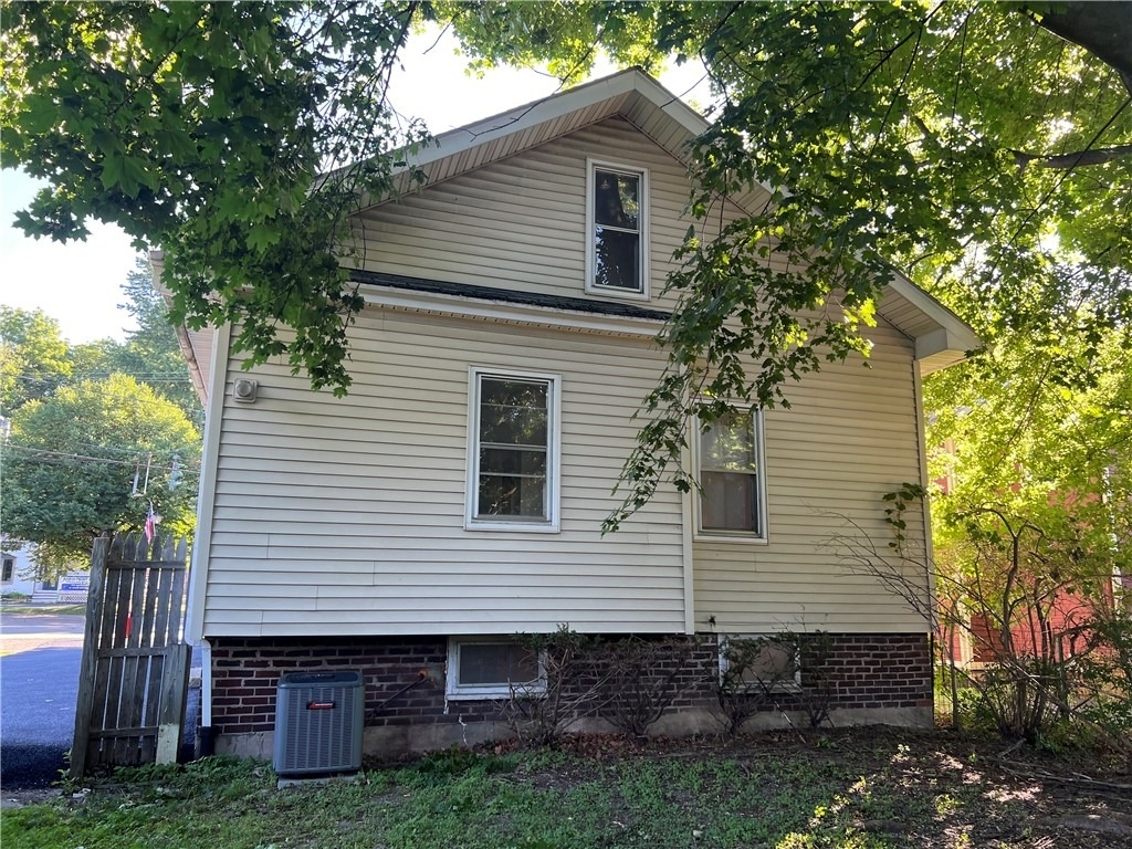 127 W Main Street - Photo 11