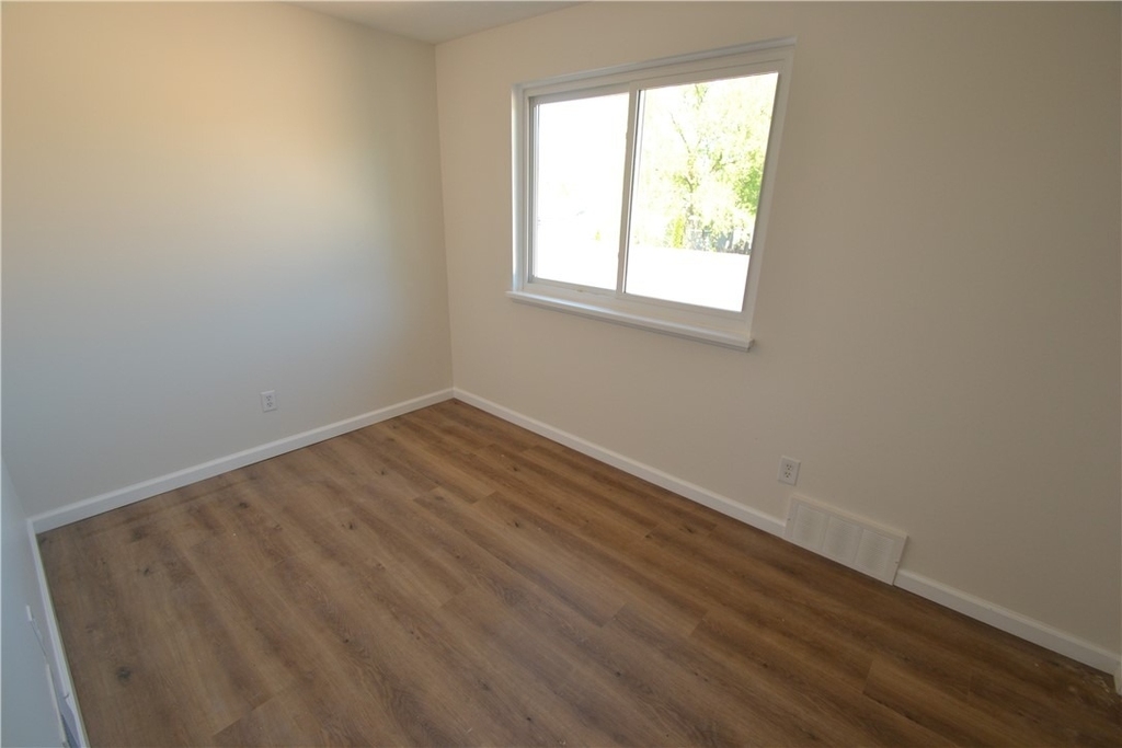 405 Garfield Avenue - Photo 11